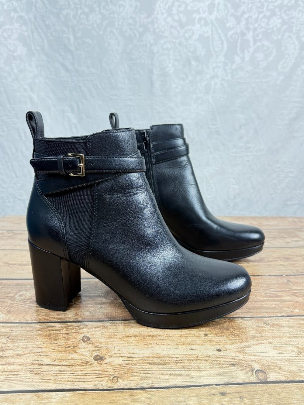 Vionic Women’s 6.5 Black Leather Ankle Boots Block Heel Buckle Strap Side Zip